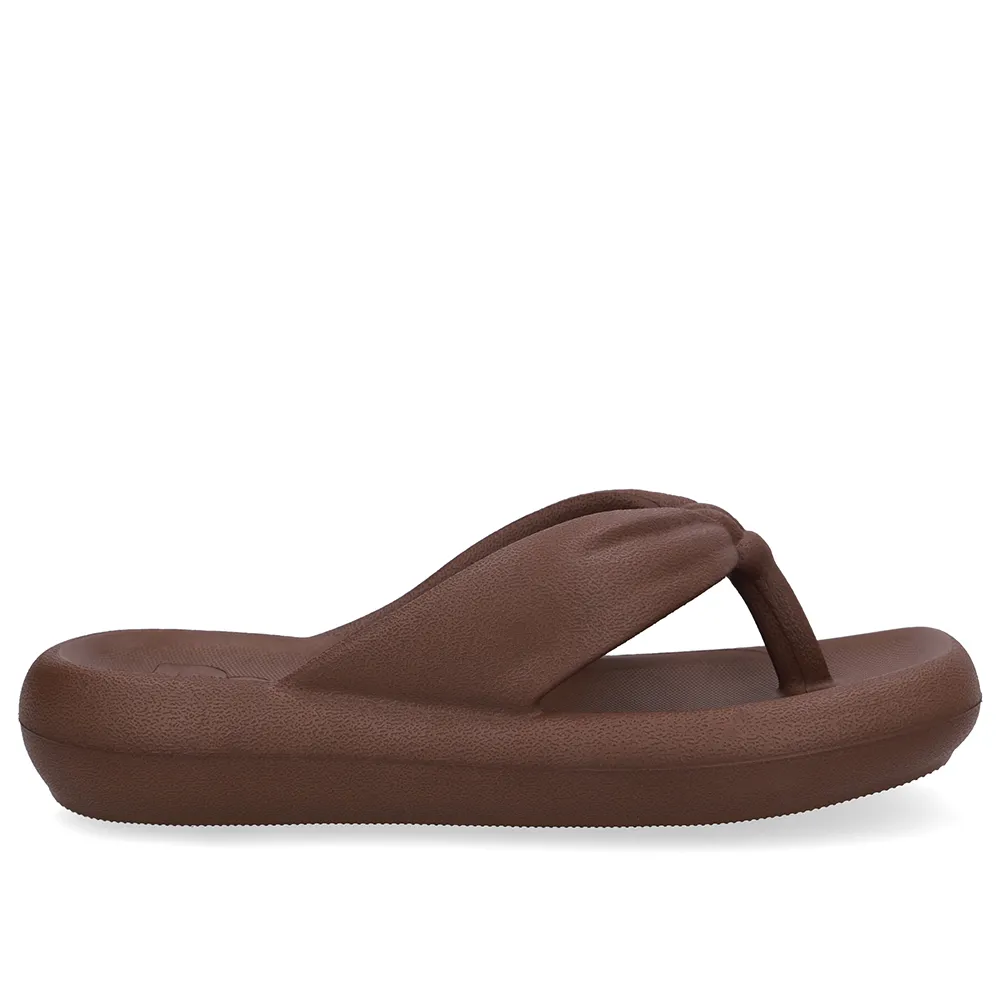 Chinelo Marrom Poofy Bico Quadrado Eva