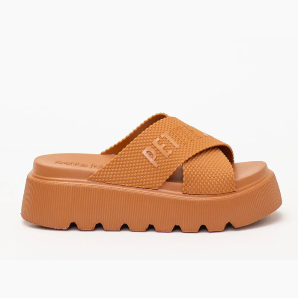 Chinelo Petite Jolie Smash Doce De Leite PJ6812II