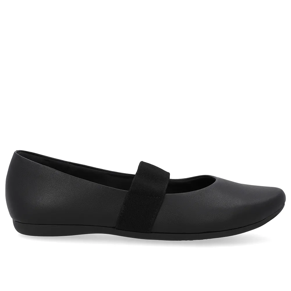 Sapatilha Boneca Preta Couro Bico Redondo